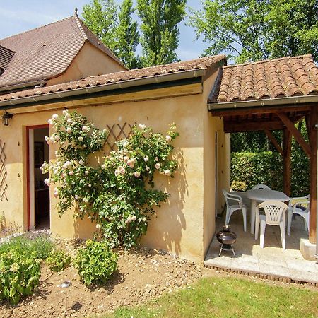 Appealing Apartment In Vezac With Swimming Pool Beynac-et-Cazenac Exteriér fotografie