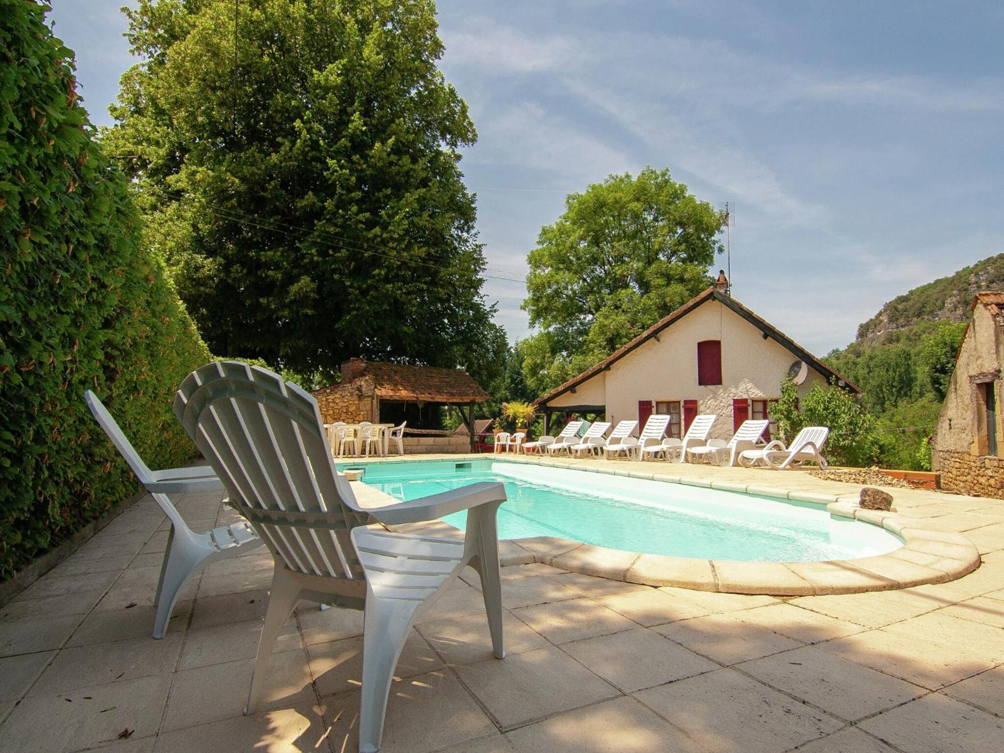 Appealing Apartment In Vezac With Swimming Pool Beynac-et-Cazenac Exteriér fotografie