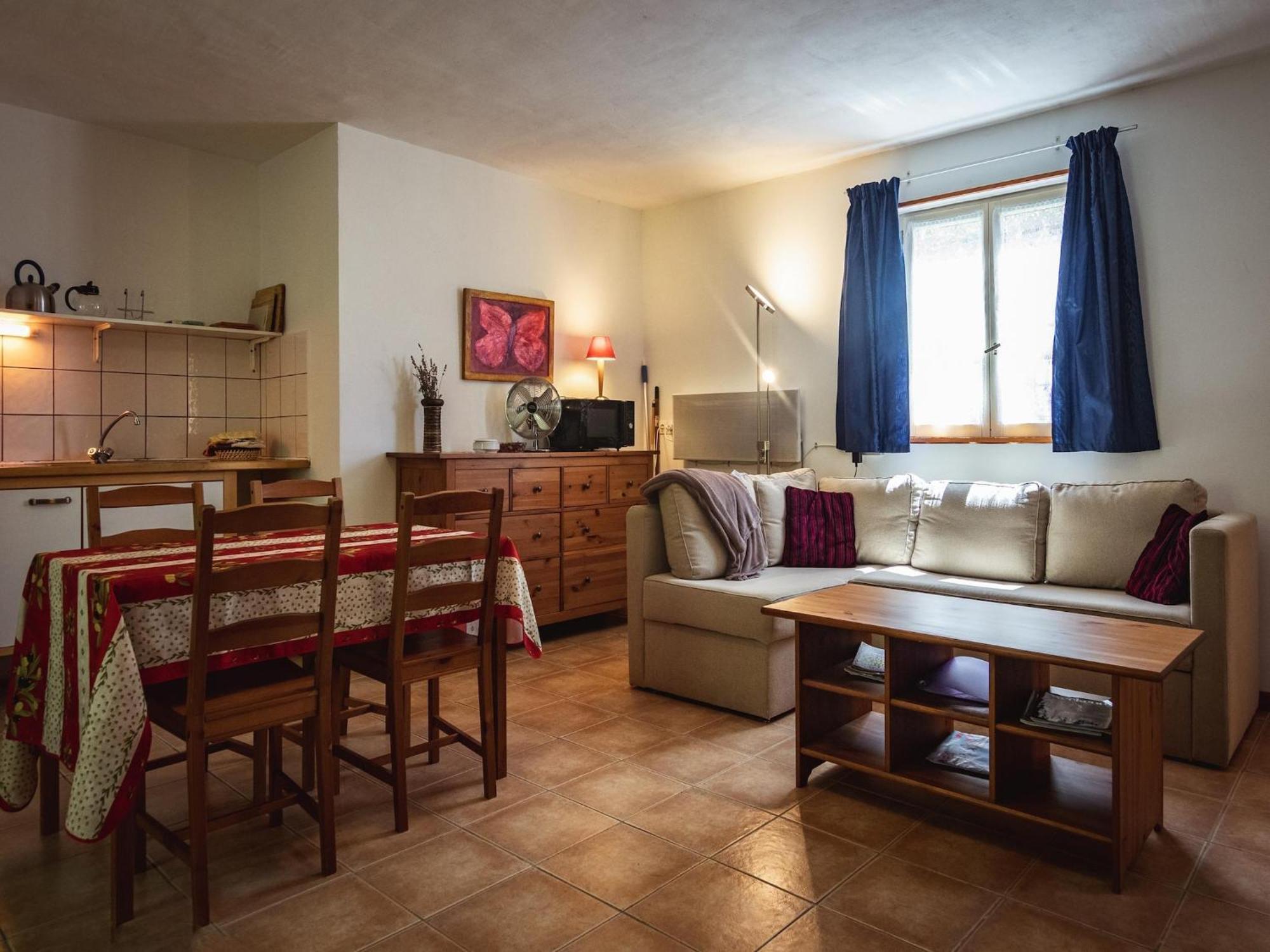 Appealing Apartment In Vezac With Swimming Pool Beynac-et-Cazenac Exteriér fotografie